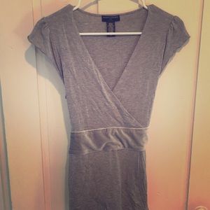 Gray sleeveless shirt with velvet